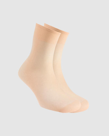 Pack de nueve pares de calcetines cortos en color natural